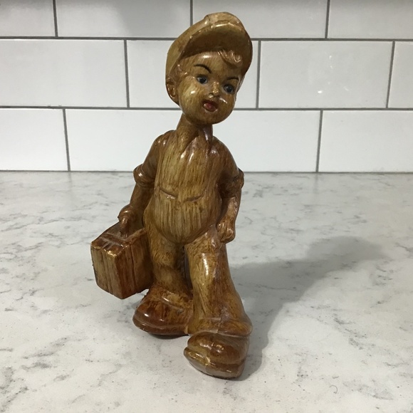 MCM Retro Faux Wood Boy with Suitcase Figurine Hong Kong 1950s Plastique - Picture 1 of 7